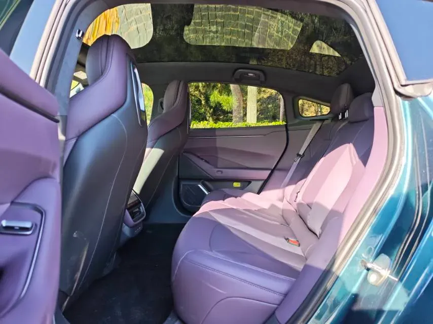 2025 Xpeng P7 BEV,autocango,china used car exporter,china ev exporter,chinese used car exporter,chinese used ev exporter