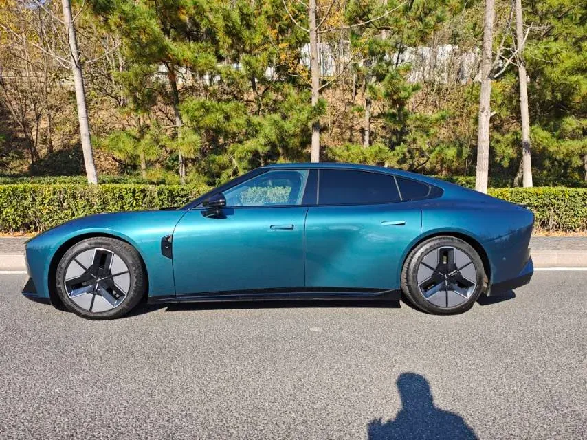 2025 Xpeng P7 BEV,autocango,china used car exporter,china ev exporter,chinese used car exporter,chinese used ev exporter