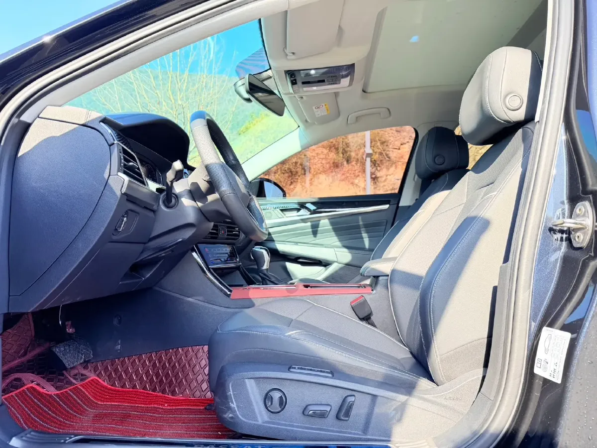 2024 Volkswagen Passat 2.0T 186HP L4 7DCT,autocango,china used car exporter,china ev exporter,chinese used car exporter,chinese used ev exporter