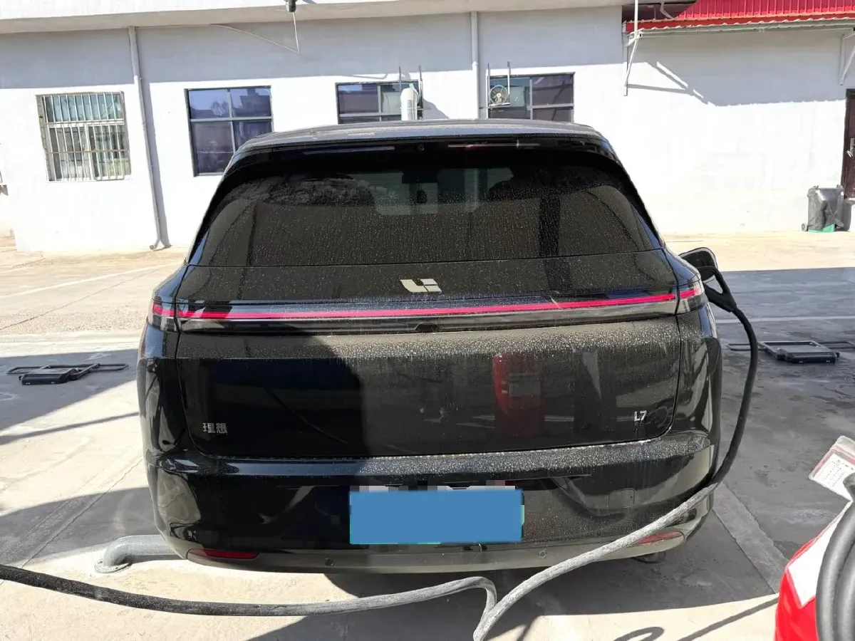 2023 Li L7 Range Extended 154HP REEV 40.9KWH,autocango,china used car exporter,china ev exporter,chinese used car exporter,chinese used ev exporter