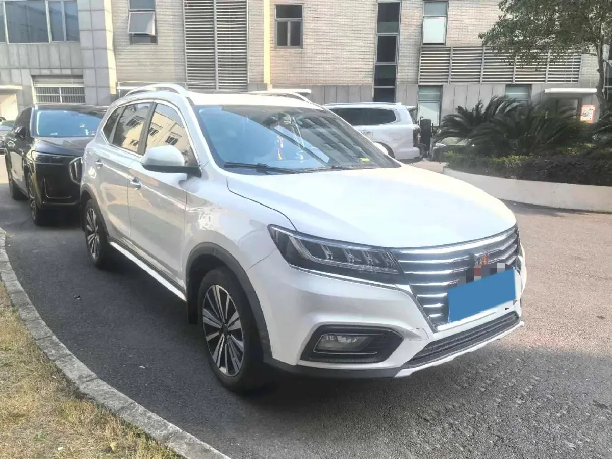 2020 Roewe i6 1.5T 169HP L4 7DCT,autocango,china used car exporter,china ev exporter,chinese used car exporter,chinese used ev exporter