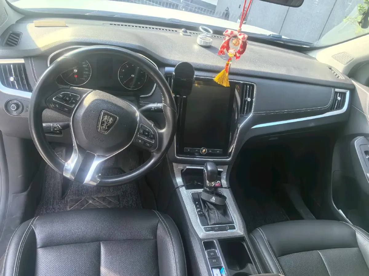 2020 Roewe i6 1.5T 169HP L4 7DCT,autocango,china used car exporter,china ev exporter,chinese used car exporter,chinese used ev exporter