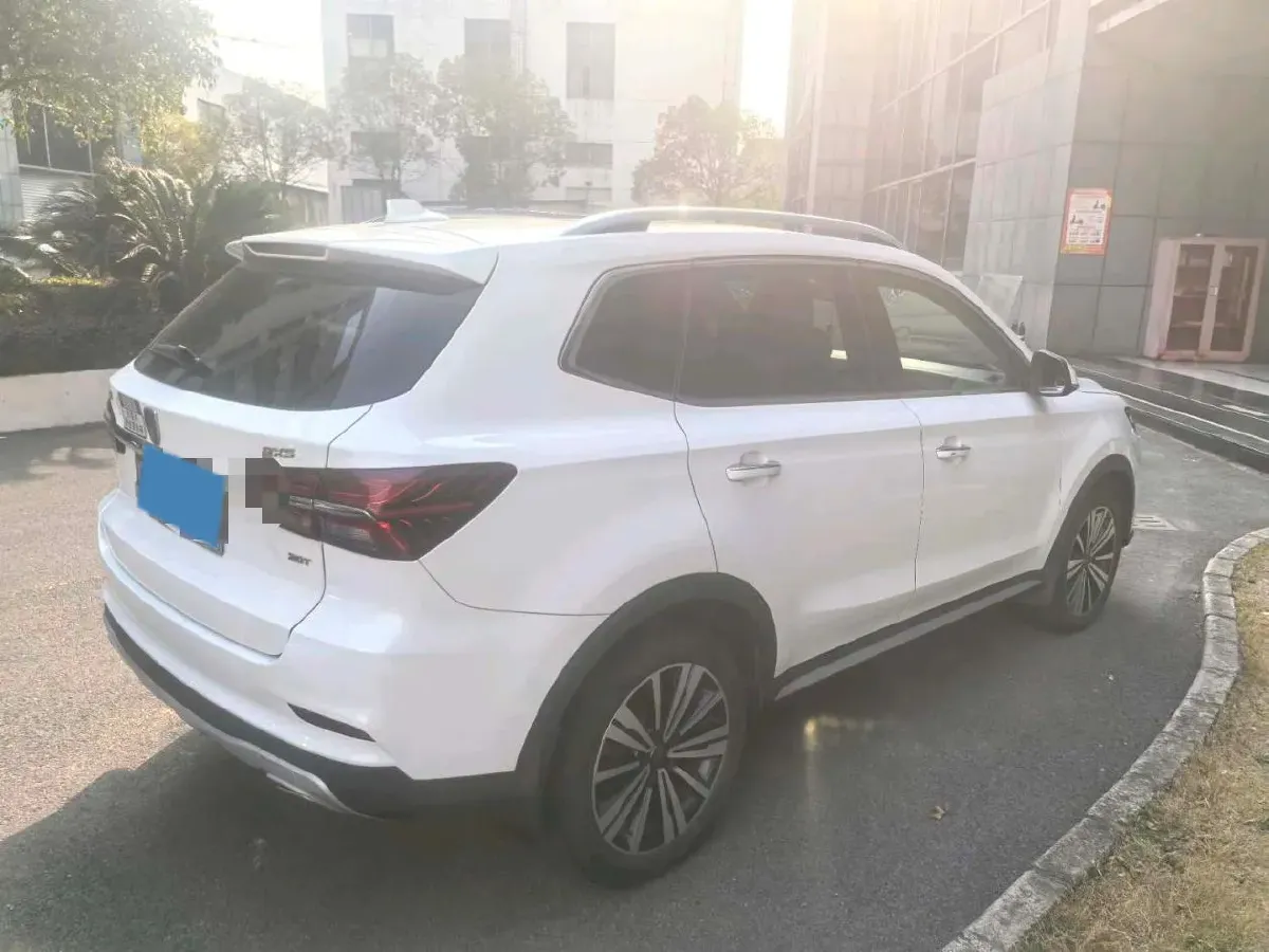 2020 Roewe i6 1.5T 169HP L4 7DCT,autocango,china used car exporter,china ev exporter,chinese used car exporter,chinese used ev exporter