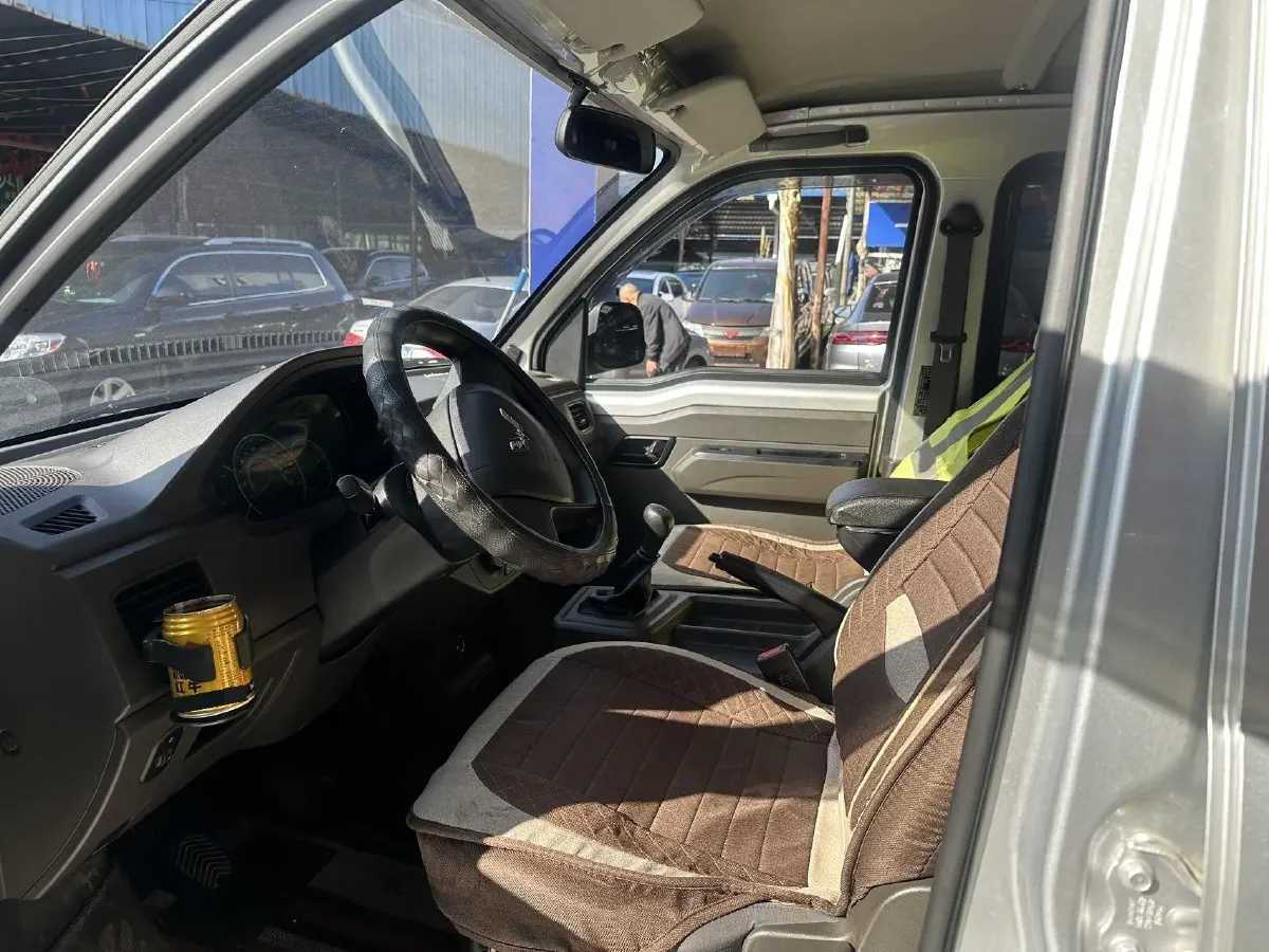 2021 NLM Motor QiTeng M70 1.5L 122HP L4 5MT,autocango,china used car exporter,china ev exporter,chinese used car exporter,chinese used ev exporter