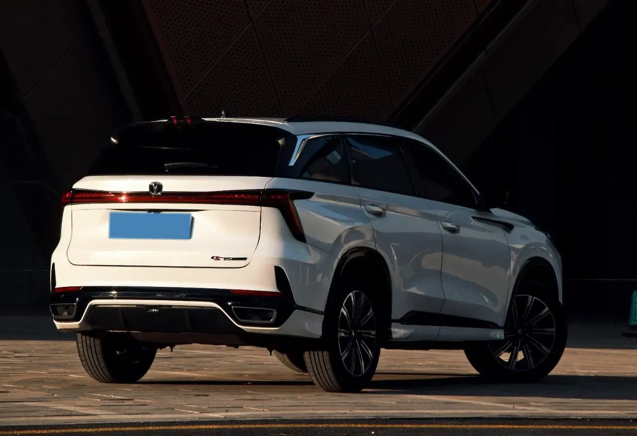 2024 ChangAn CS75 Plus 1.5T 188HP L4 8AT,autocango,china used car exporter,china ev exporter,chinese used car exporter,chinese used ev exporter