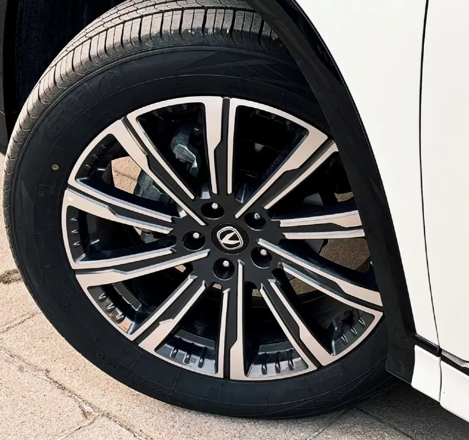 2024 ChangAn CS75 Plus 1.5T 188HP L4 8AT,autocango,china used car exporter,china ev exporter,chinese used car exporter,chinese used ev exporter