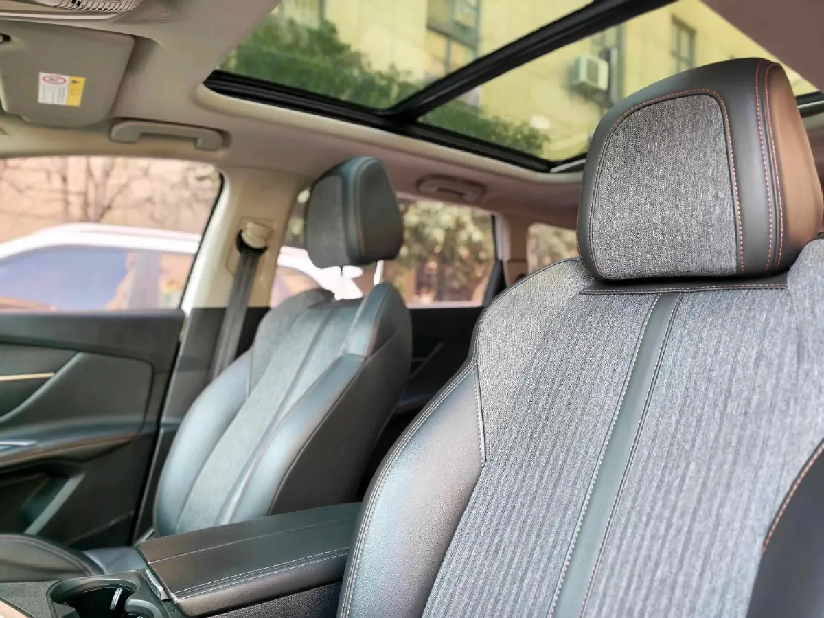 2019 Peugeot 5008 1.6T 170HP L4 6AT,autocango,china used car exporter,china ev exporter,chinese used car exporter,chinese used ev exporter