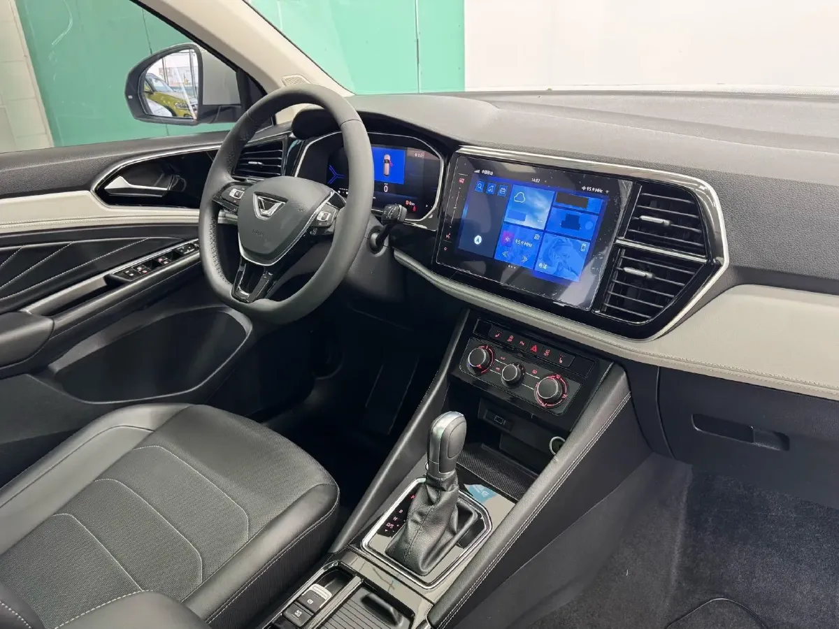 2022 Jetta VS7 1.4T 150HP L4 6AT,autocango,china used car exporter,china ev exporter,chinese used car exporter,chinese used ev exporter