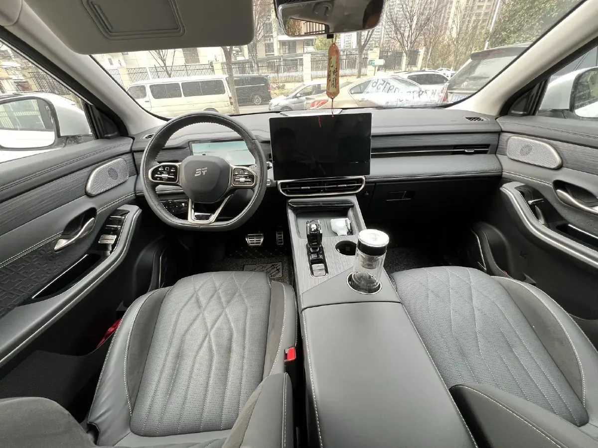 2023 Jetour Traveller 2.0T 254HP L4 7DCT,autocango,china used car exporter,china ev exporter,chinese used car exporter,chinese used ev exporter