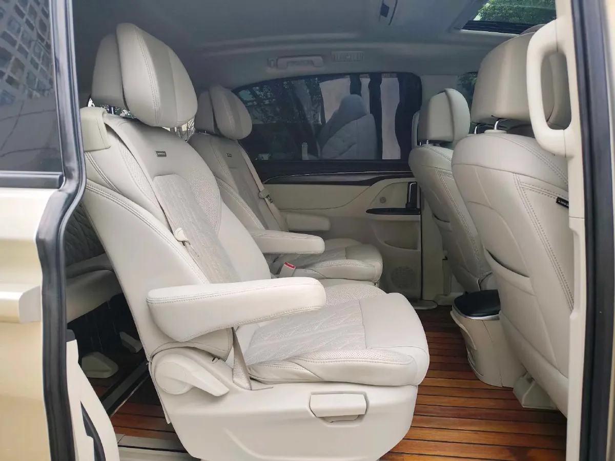 2020 Buick GL8 2.0T 237HP L4 9AT,autocango,china used car exporter,china ev exporter,chinese used car exporter,chinese used ev exporter