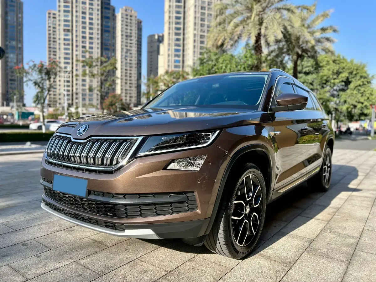 2017 Skoda Kodiak 1.8T 180HP L4 7DCT,autocango,china used car exporter,china ev exporter,chinese used car exporter,chinese used ev exporter
