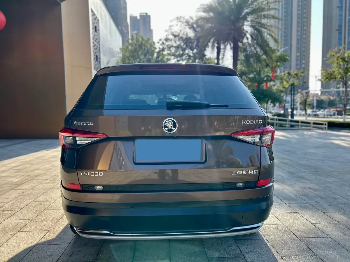 2017 Skoda Kodiak 1.8T 180HP L4 7DCT,autocango,china used car exporter,china ev exporter,chinese used car exporter,chinese used ev exporter