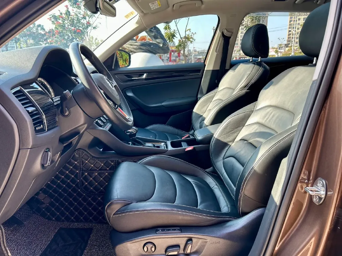 2017 Skoda Kodiak 1.8T 180HP L4 7DCT,autocango,china used car exporter,china ev exporter,chinese used car exporter,chinese used ev exporter