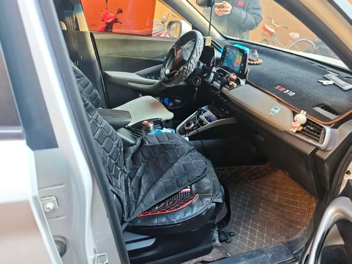 2017 BaoJun 310W 1.5L 105HP L4 6MT,autocango,china used car exporter,china ev exporter,chinese used car exporter,chinese used ev exporter