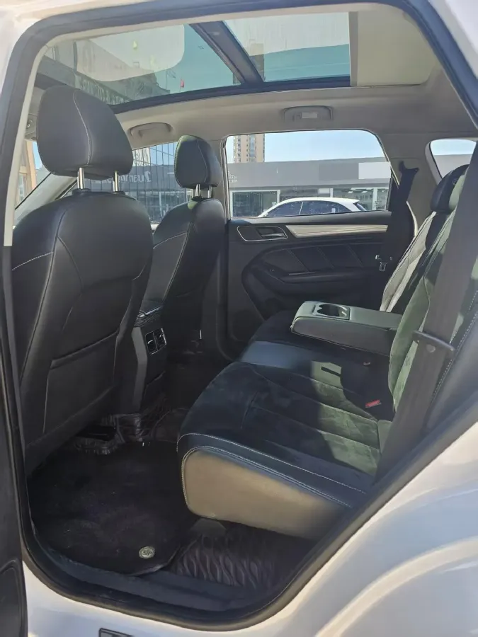 2017 Roewe RX5 BEV 48.3KWH,autocango,china used car exporter,china ev exporter,chinese used car exporter,chinese used ev exporter