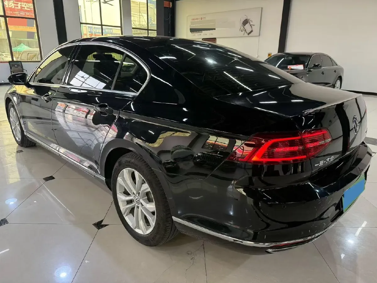 2018 Volkswagen Magotan 1.8T 180HP L4 7DCT,autocango,china used car exporter,china ev exporter,chinese used car exporter,chinese used ev exporter