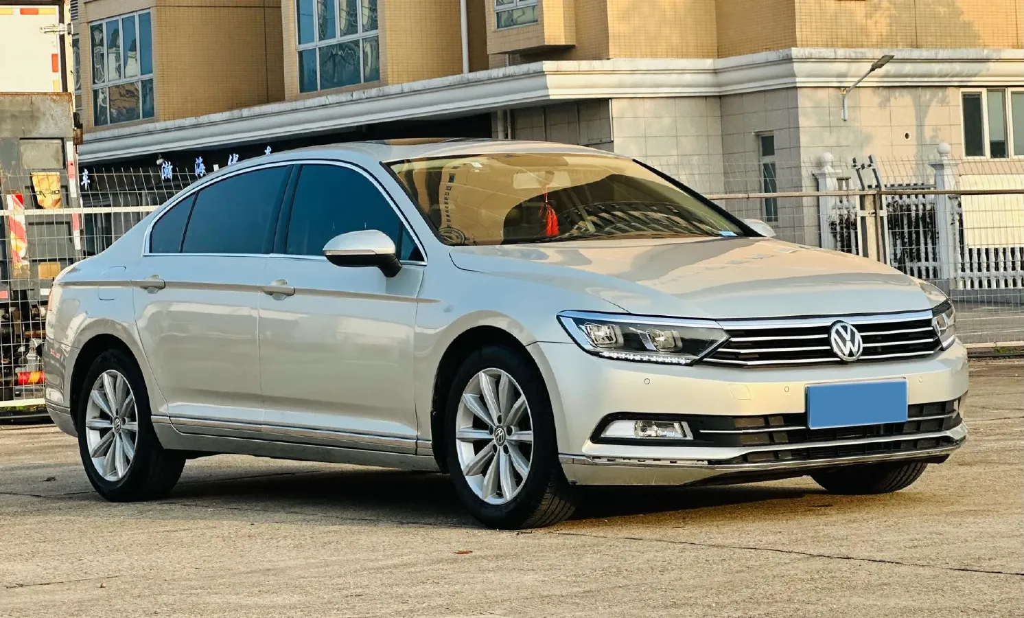 2019 Chevrolet Malibu XL 2.0T 241HP L4 9AT,autocango,china used car exporter,china ev exporter,chinese used car exporter,chinese used ev exporter