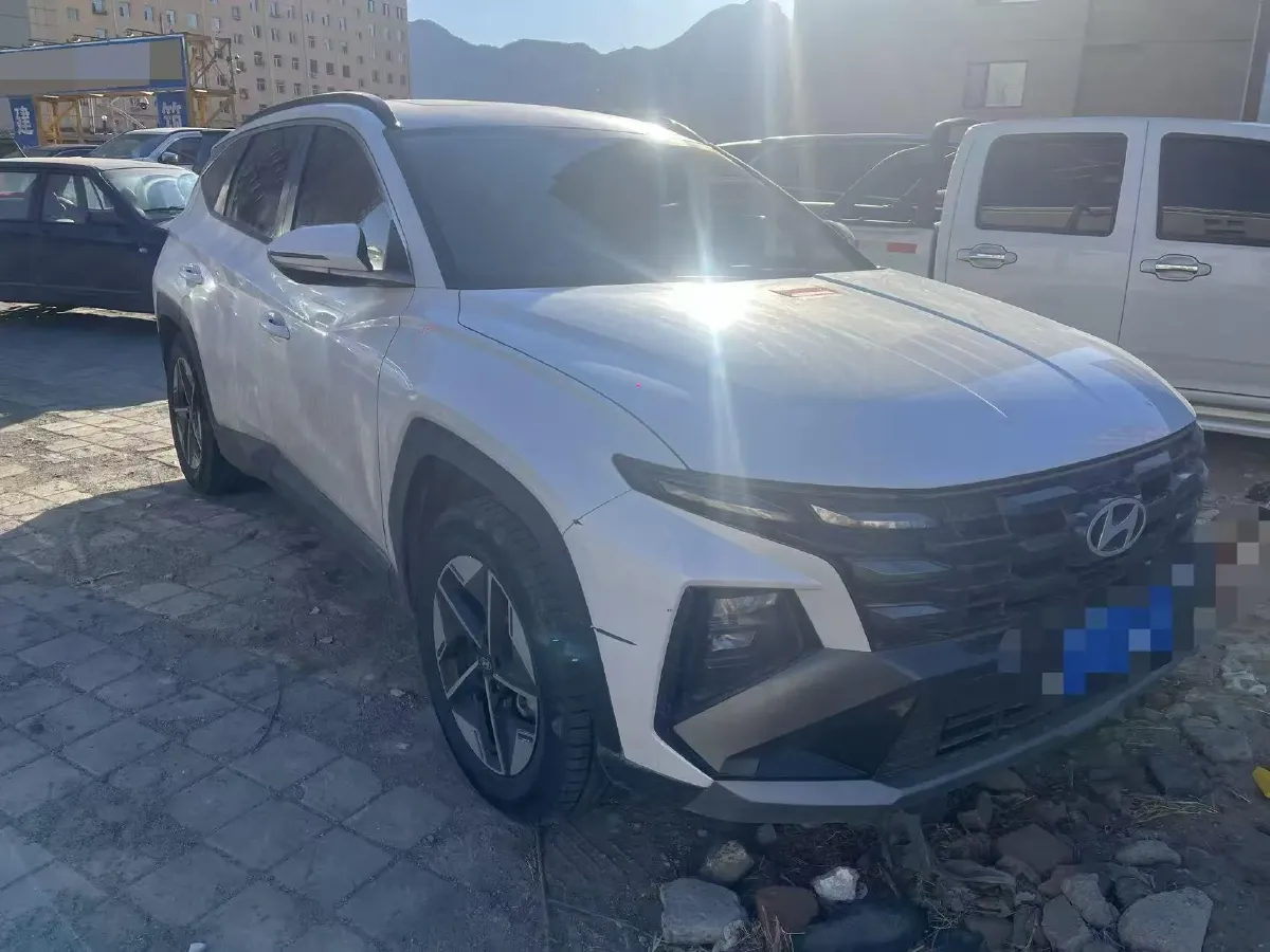 2025 Hyundai Tucson 1.5T 200HP L4 8AT,autocango,china used car exporter,china ev exporter,chinese used car exporter,chinese used ev exporter