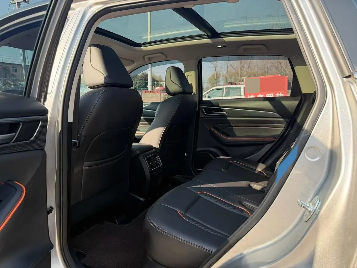 2020 Haval F7 1.5T 169HP L4 7DCT,autocango,china used car exporter,china ev exporter,chinese used car exporter,chinese used ev exporter