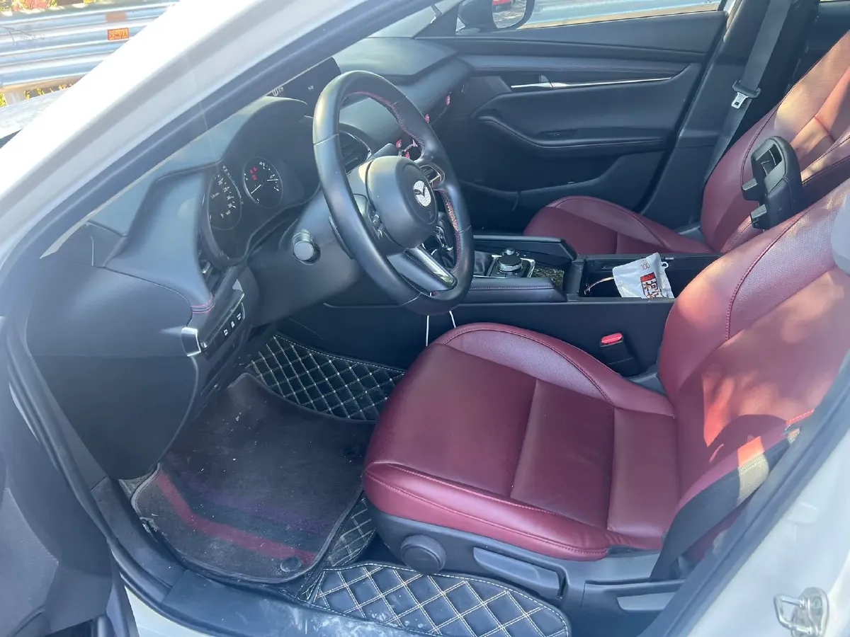 2022 Mazda 3 Axela 2.0L 158HP L4 6AT,autocango,china used car exporter,china ev exporter,chinese used car exporter,chinese used ev exporter