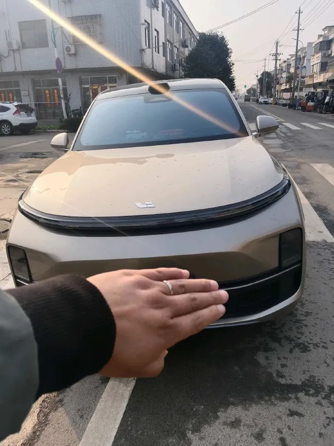 2023 Li L8 Range Extended 154HP REEV 40.9KWH,autocango,china used car exporter,china ev exporter,chinese used car exporter,chinese used ev exporter