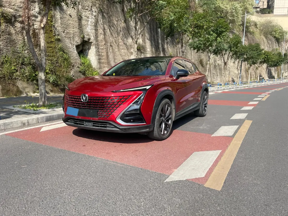 2020 ChangAn UNI-T 1.5T 180HP L4 7DCT,autocango,china used car exporter,china ev exporter,chinese used car exporter,chinese used ev exporter