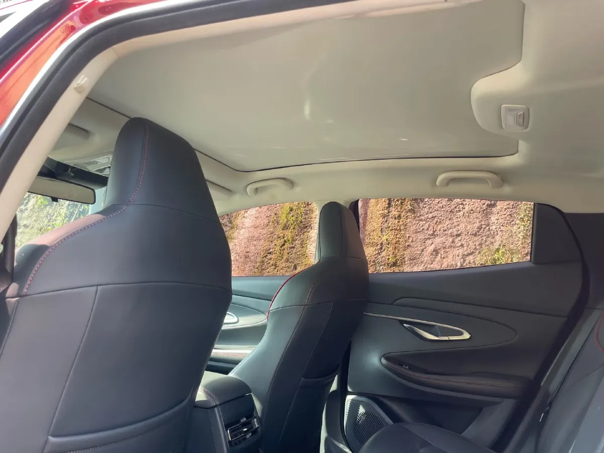 2020 ChangAn UNI-T 1.5T 180HP L4 7DCT,autocango,china used car exporter,china ev exporter,chinese used car exporter,chinese used ev exporter