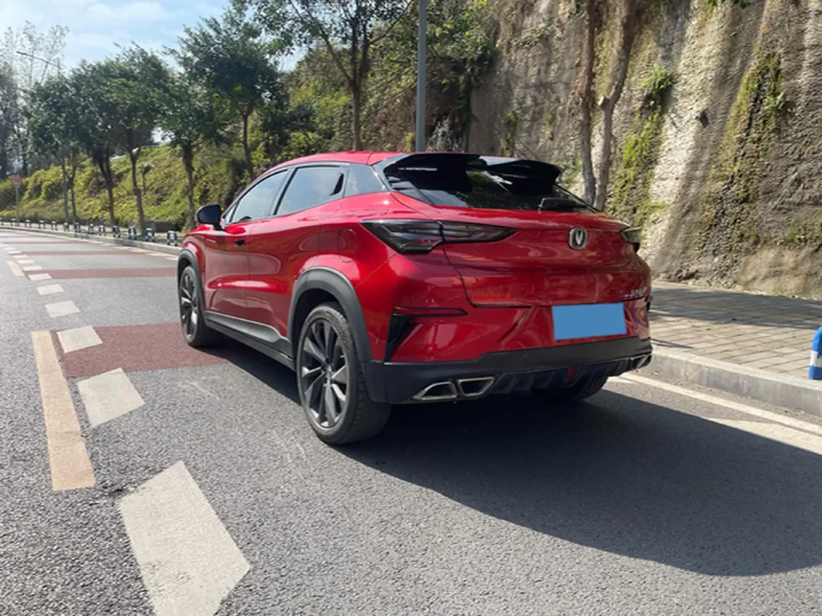 2020 ChangAn UNI-T 1.5T 180HP L4 7DCT,autocango,china used car exporter,china ev exporter,chinese used car exporter,chinese used ev exporter