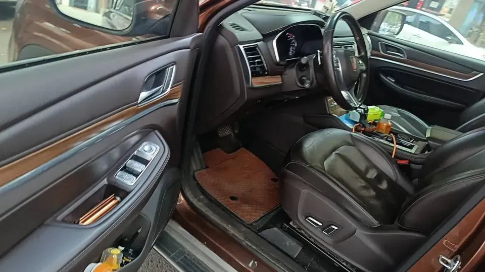 2018 Roewe RX5 2.0T 220HP L4 6DCT,autocango,china used car exporter,china ev exporter,chinese used car exporter,chinese used ev exporter