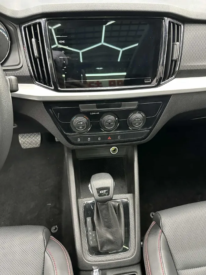 2022 Skoda Kamiq 1.5L 112HP L4 6AT,autocango,china used car exporter,china ev exporter,chinese used car exporter,chinese used ev exporter