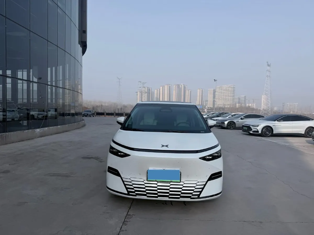 2025 Xpeng X9 BEV,autocango,china used car exporter,china ev exporter,chinese used car exporter,chinese used ev exporter