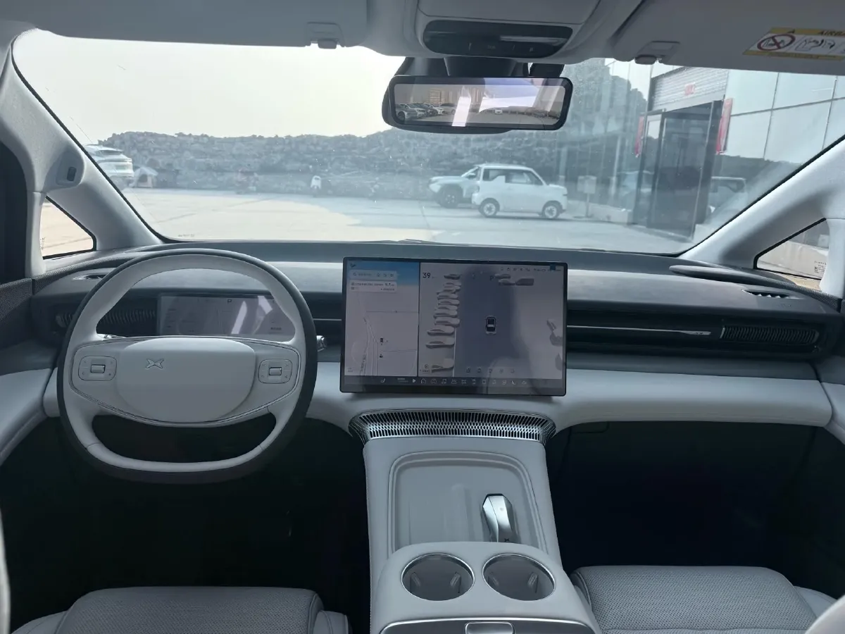 2025 Xpeng X9 BEV,autocango,china used car exporter,china ev exporter,chinese used car exporter,chinese used ev exporter