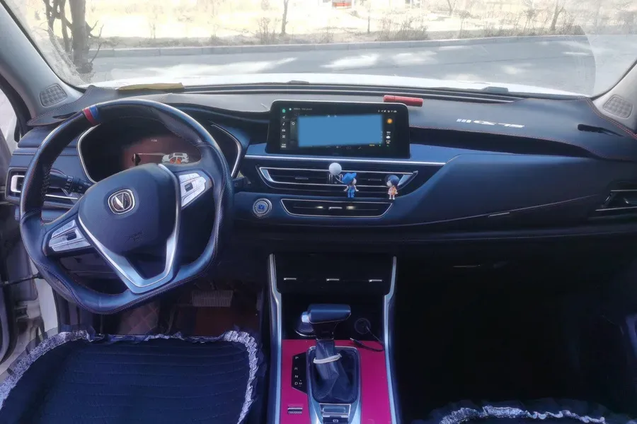 2022 ChangAn CS75 1.5T 180HP L4 7DCT,autocango,china used car exporter,china ev exporter,chinese used car exporter,chinese used ev exporter