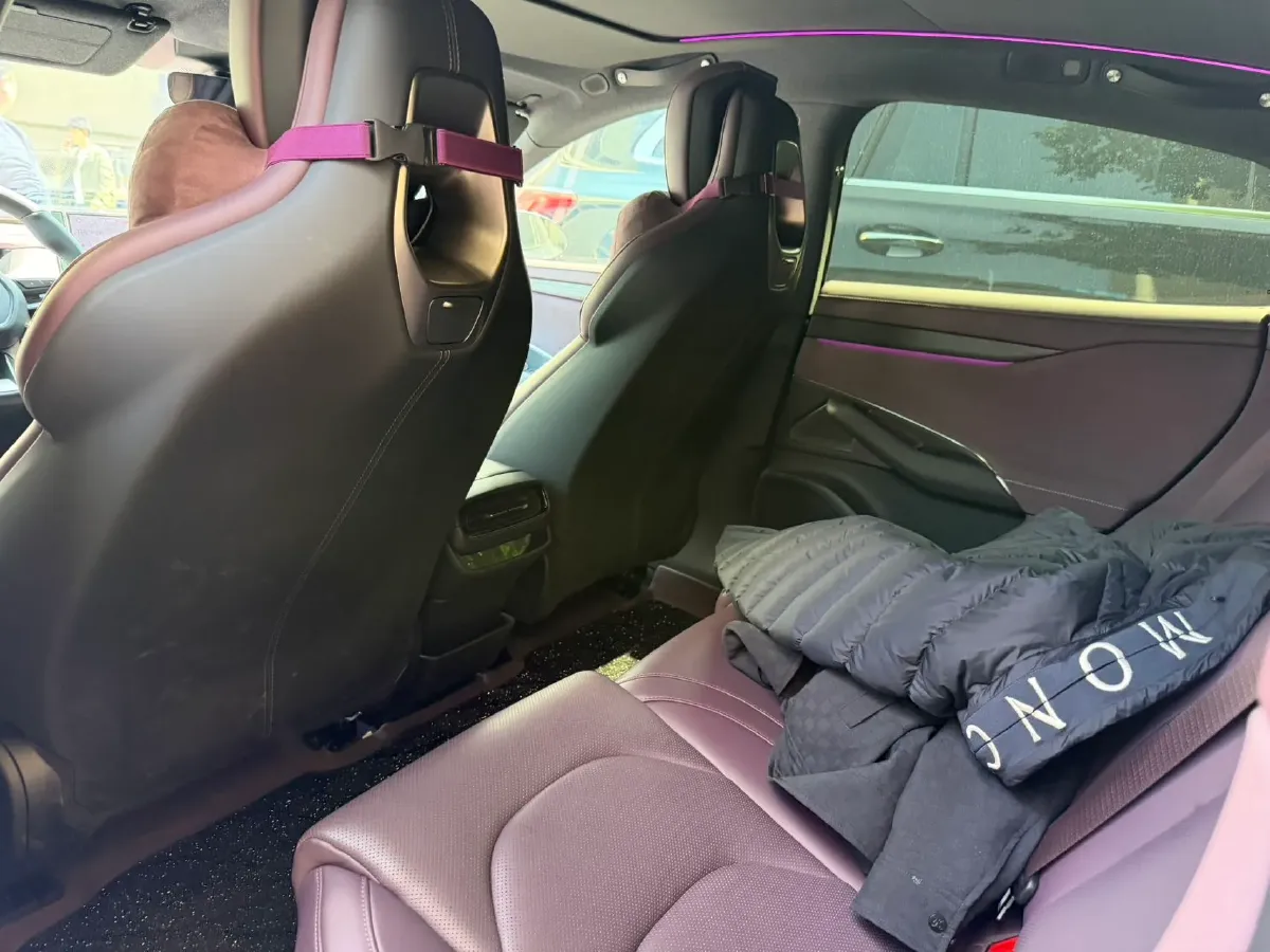 2024 MI SU7 BEV 73.6KWH,autocango,china used car exporter,china ev exporter,chinese used car exporter,chinese used ev exporter