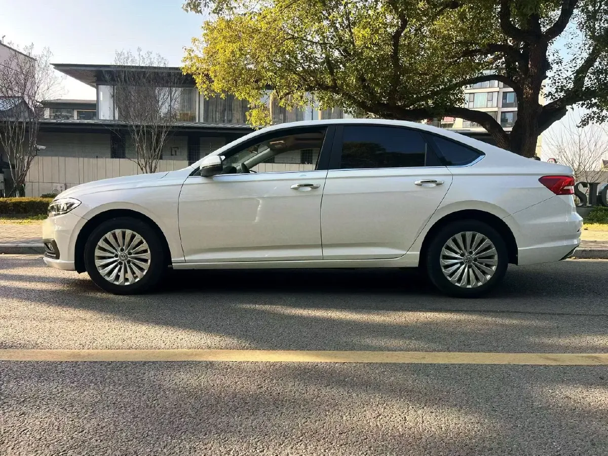 2019 Volkswagen Lavida 1.5L 113HP L4 6AT,autocango,china used car exporter,china ev exporter,chinese used car exporter,chinese used ev exporter