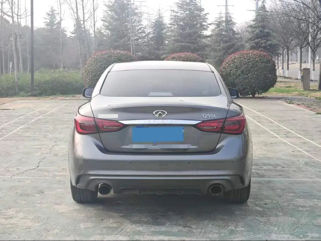 2018 Jeep Grand Commander 2.0T 265HP L4 9AT,autocango,china used car exporter,china ev exporter,chinese used car exporter,chinese used ev exporter