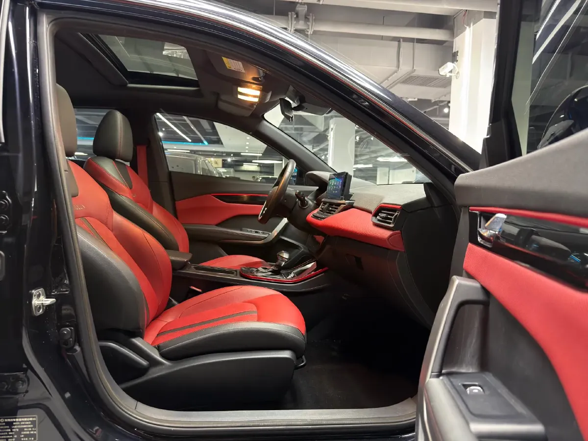 2021 DongFeng Aeolus YiXuan 1.5T 150HP L4 6DCT,autocango,china used car exporter,china ev exporter,chinese used car exporter,chinese used ev exporter