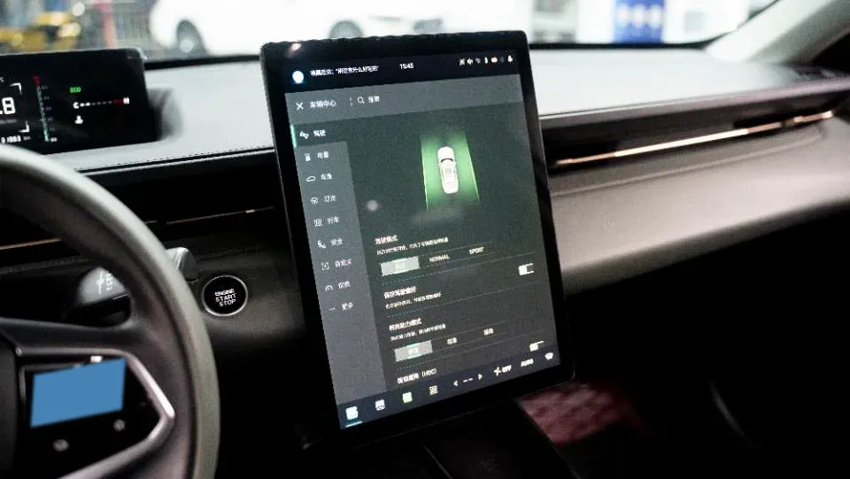 2023 ChangAn Oshan Z6 1.5T 188HP L4 7DCT,autocango,china used car exporter,china ev exporter,chinese used car exporter,chinese used ev exporter