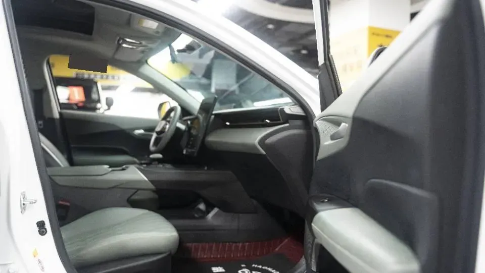 2023 ChangAn Oshan Z6 1.5T 188HP L4 7DCT,autocango,china used car exporter,china ev exporter,chinese used car exporter,chinese used ev exporter