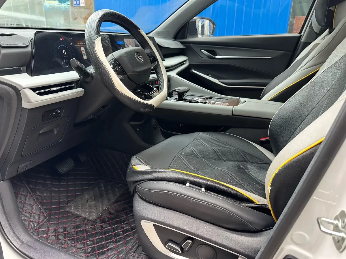 2024 ChangAn CS75 Plus 1.5T 188HP L4 8AT,autocango,china used car exporter,china ev exporter,chinese used car exporter,chinese used ev exporter