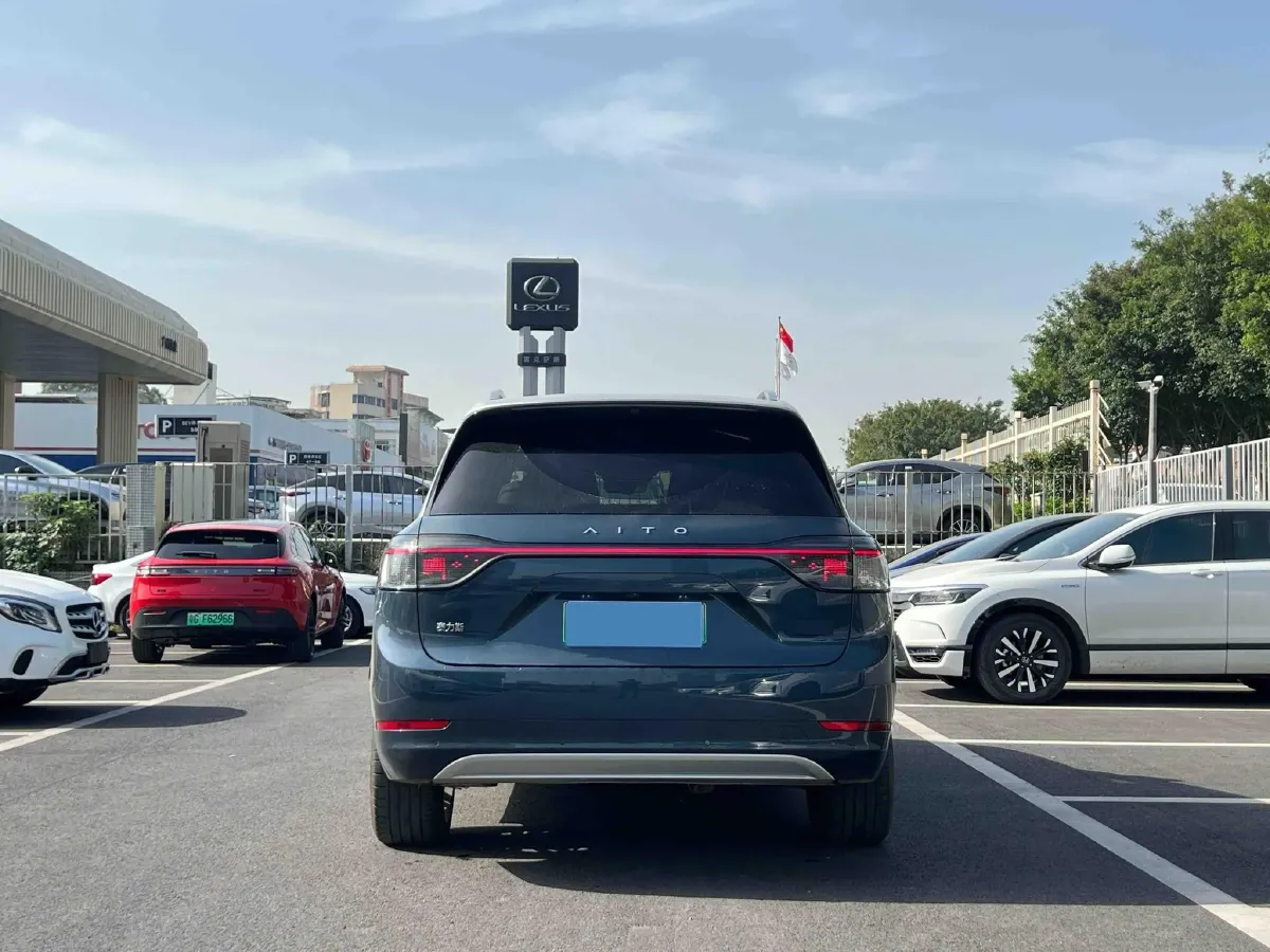 2024 AITO AITO M9 1.5T 152HP L4 REEV 42KWH,autocango,china used car exporter,china ev exporter,chinese used car exporter,chinese used ev exporter