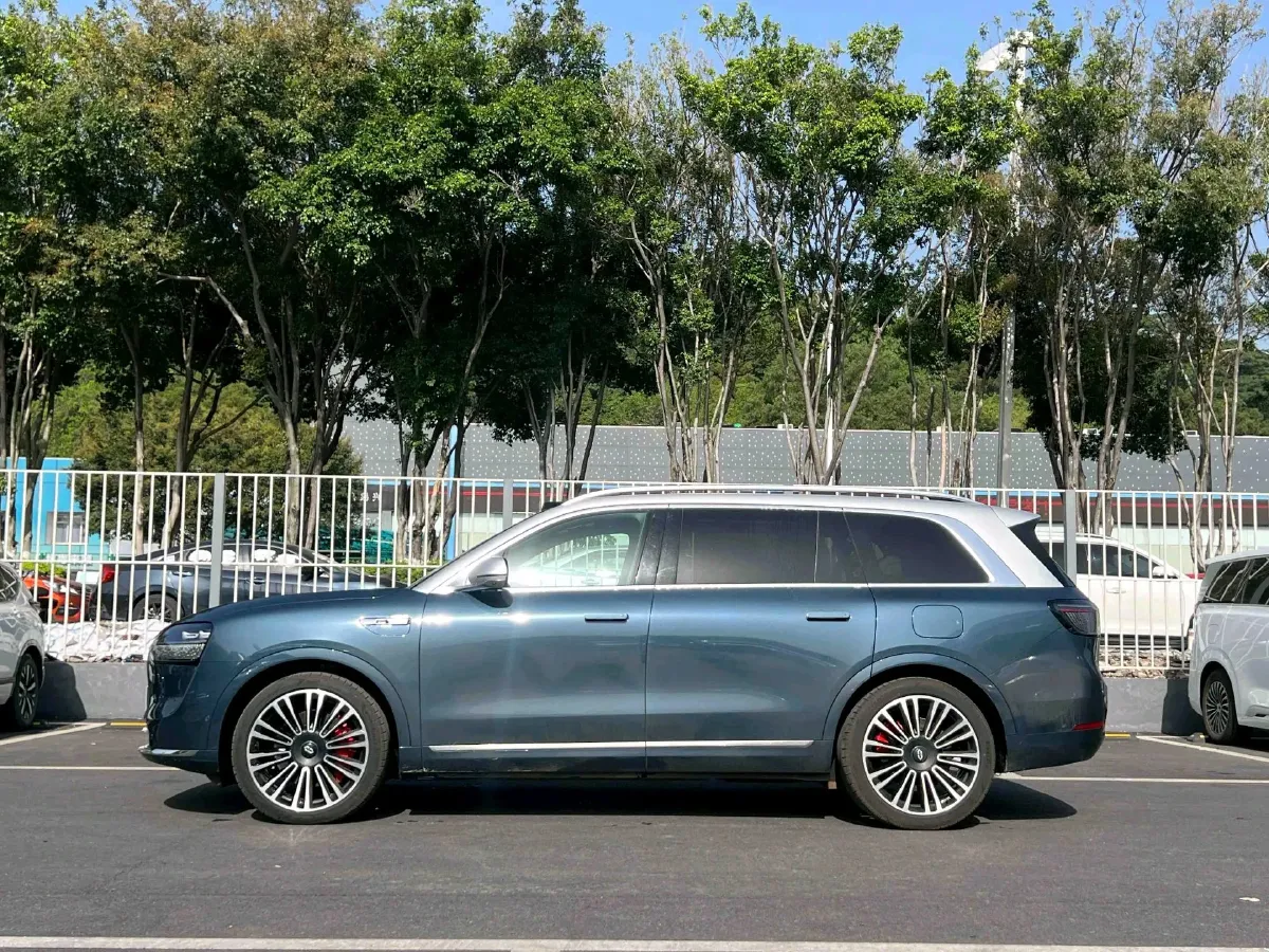 2024 AITO AITO M9 1.5T 152HP L4 REEV 42KWH,autocango,china used car exporter,china ev exporter,chinese used car exporter,chinese used ev exporter