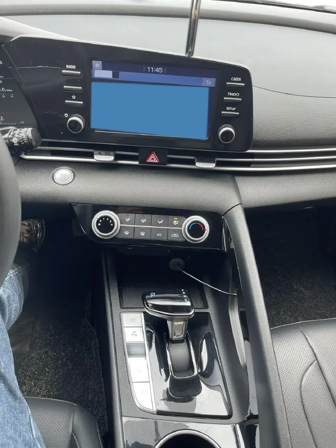 2021 Hyundai Elantra 1.5L 115HP L4 CVT,autocango,china used car exporter,china ev exporter,chinese used car exporter,chinese used ev exporter