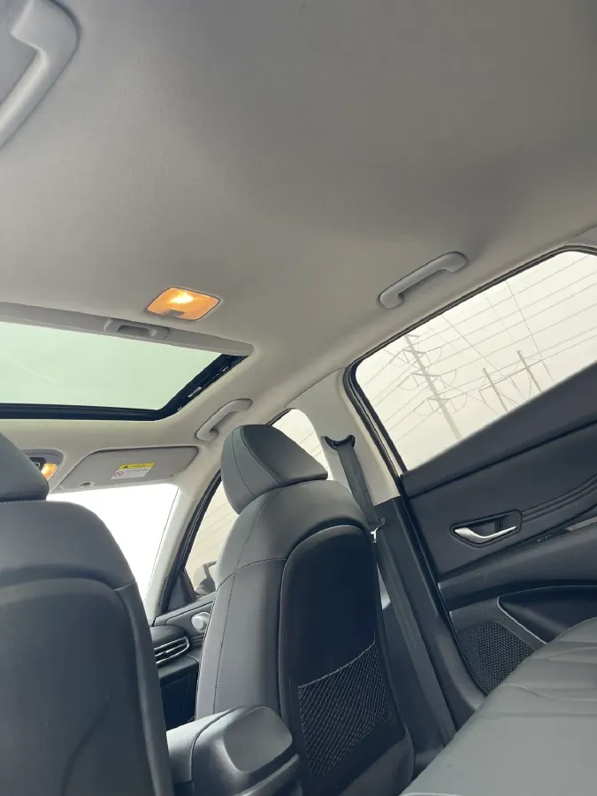 2021 Hyundai Elantra 1.5L 115HP L4 CVT,autocango,china used car exporter,china ev exporter,chinese used car exporter,chinese used ev exporter