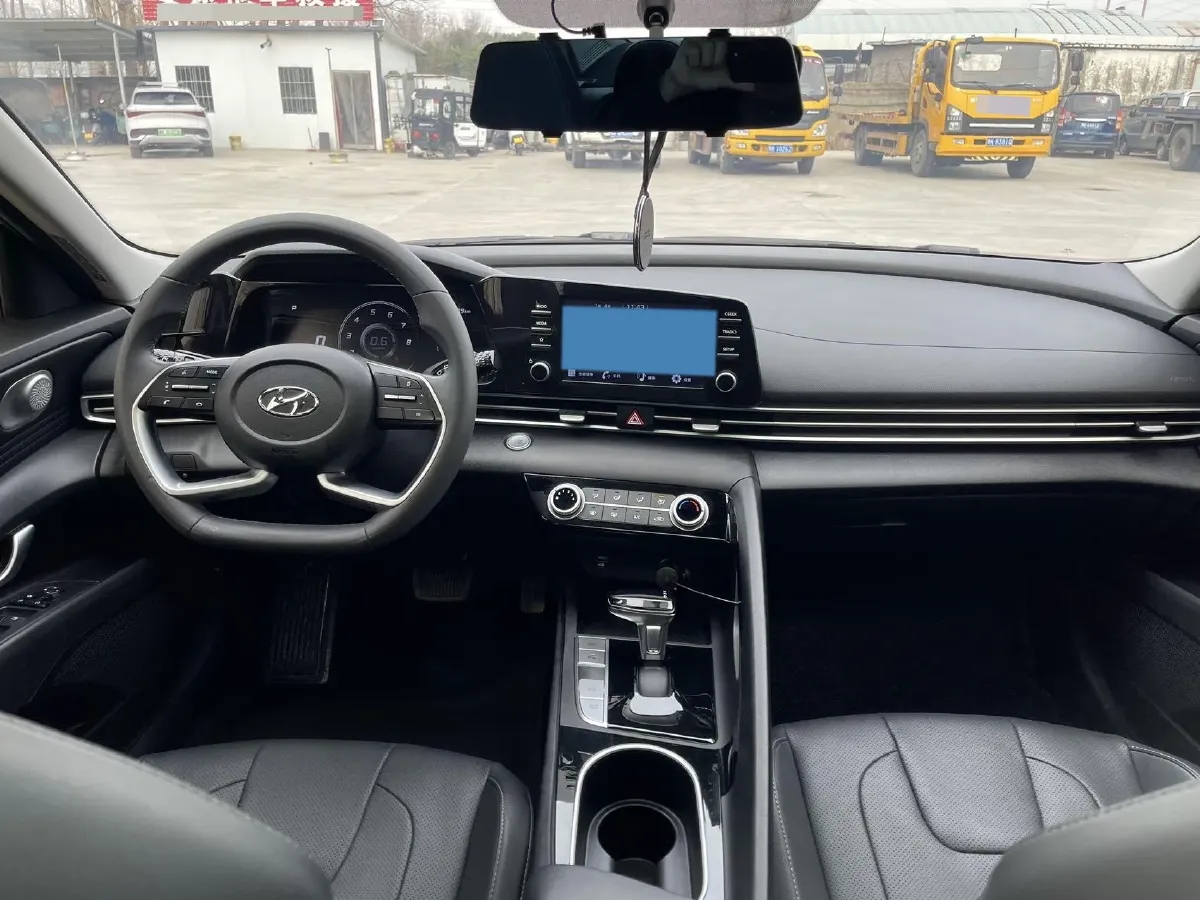 2021 Hyundai Elantra 1.5L 115HP L4 CVT,autocango,china used car exporter,china ev exporter,chinese used car exporter,chinese used ev exporter