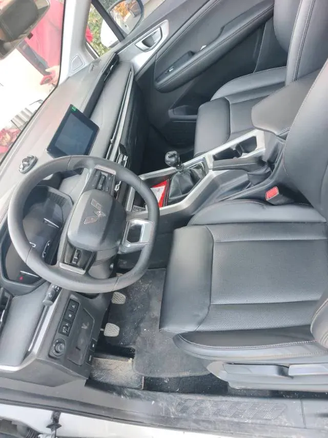 2021 WuLing ZhengChen 1.5T 147HP L4 6MT,autocango,china used car exporter,china ev exporter,chinese used car exporter,chinese used ev exporter