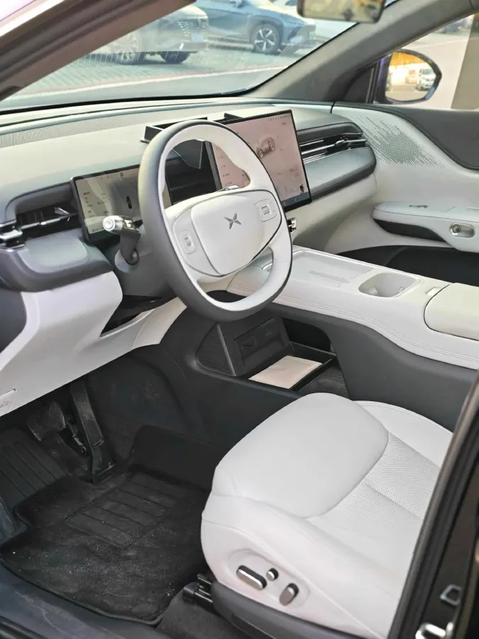 2025 Xpeng G6 BEV 68.5KWH,autocango,china used car exporter,china ev exporter,chinese used car exporter,chinese used ev exporter