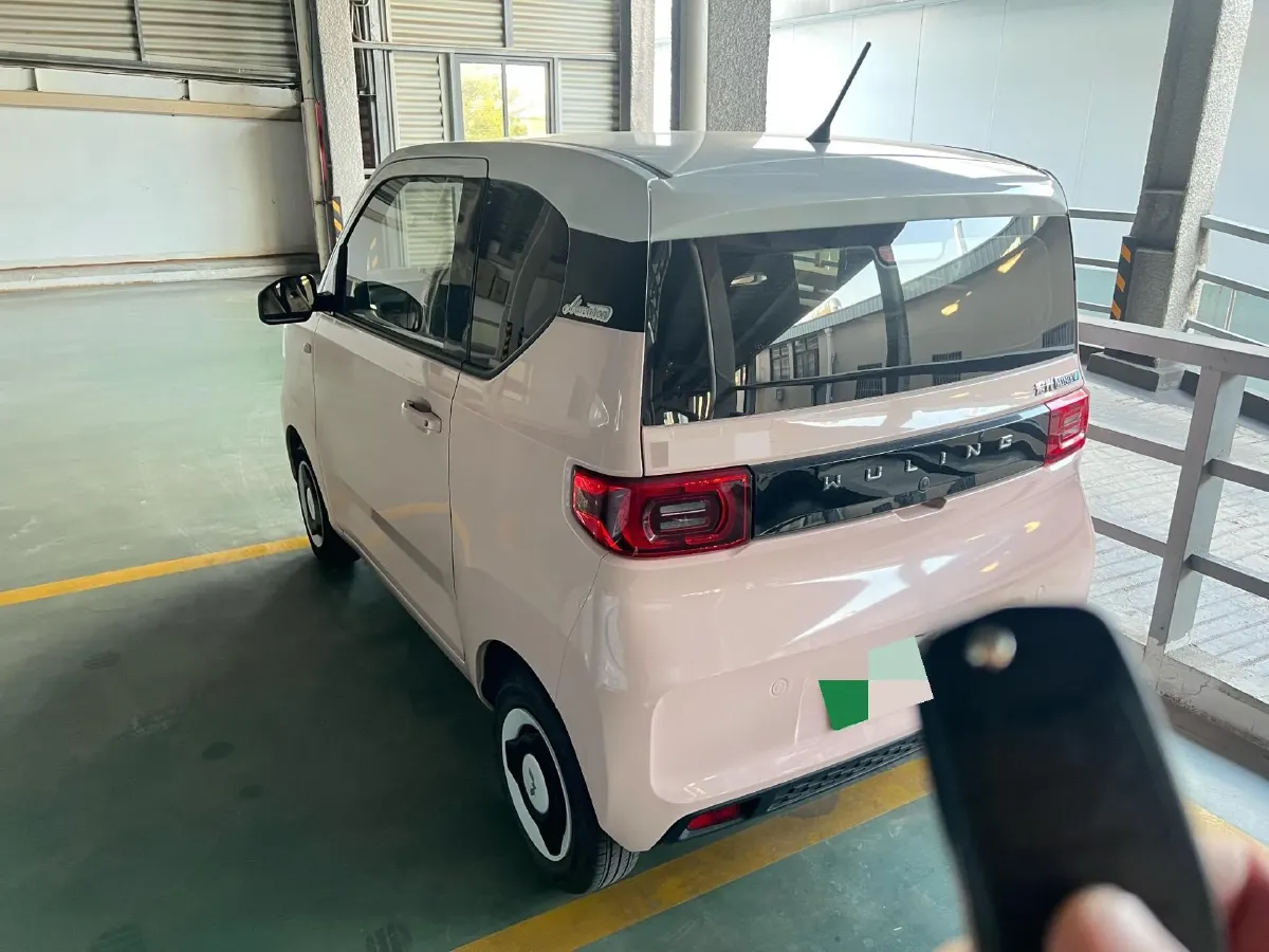 2021 WuLing HongGuang MINI EV BEV 13.9KWH,autocango,china used car exporter,china ev exporter,chinese used car exporter,chinese used ev exporter