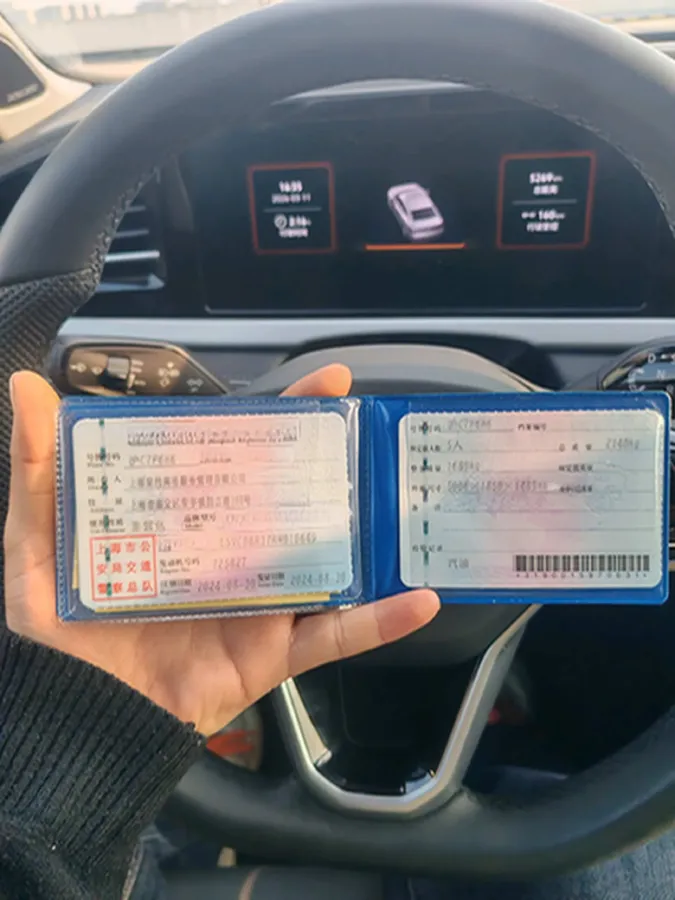 2025 Volkswagen Passat 2.0T 220HP L4 7DCT,autocango,china used car exporter,china ev exporter,chinese used car exporter,chinese used ev exporter