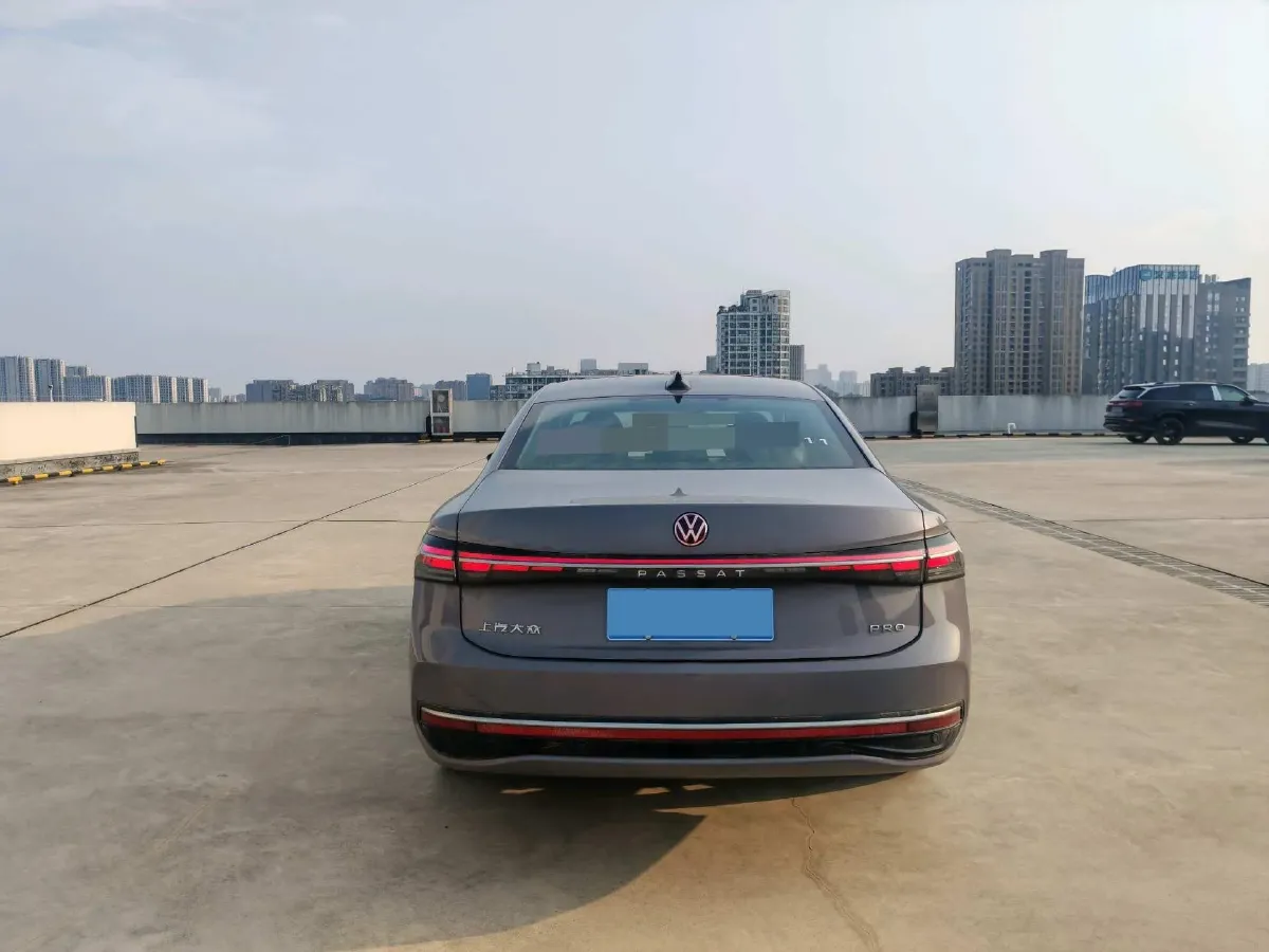2025 Volkswagen Passat 2.0T 220HP L4 7DCT,autocango,china used car exporter,china ev exporter,chinese used car exporter,chinese used ev exporter